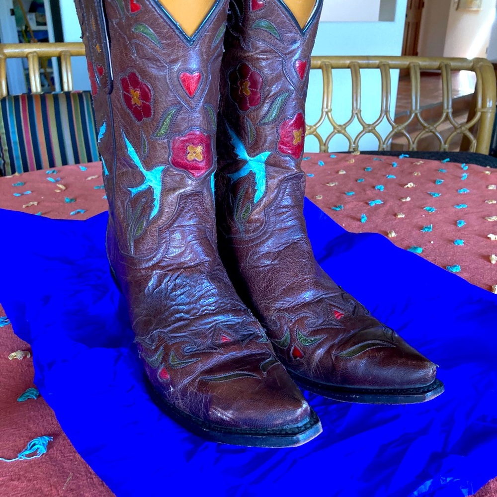Ladies boots